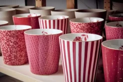 Pip Studio Koffiemokken<Royal Stripes Mok Bloemen Donkerroze